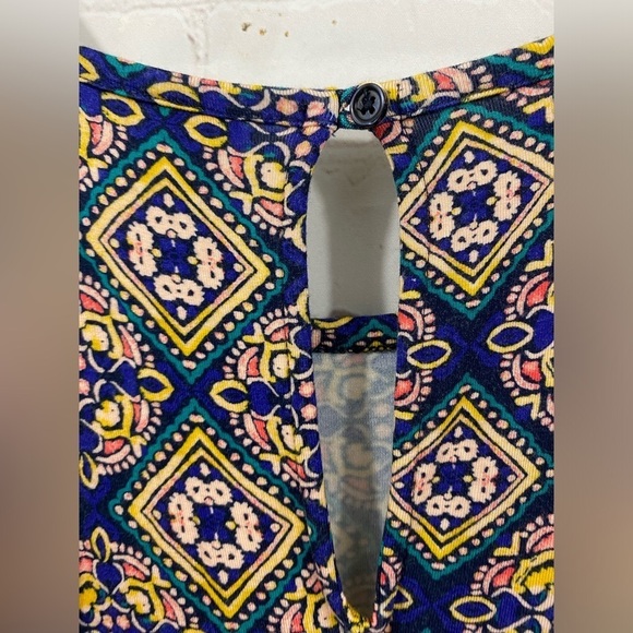 Old Navy Womens Size Large Romper Blue Yellow Floral Stretch Scoop Button - Picture 7 of 12